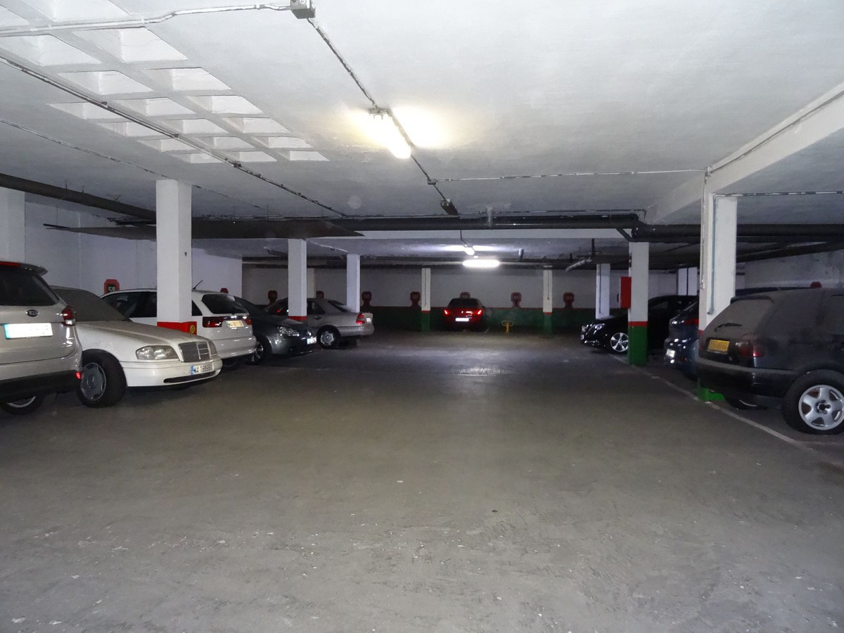 Appartement te koop in La Carihuela | 2 slaapkamers H5016973
