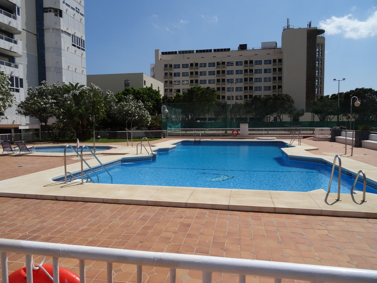 Appartement te koop in La Carihuela | 2 slaapkamers H5016973