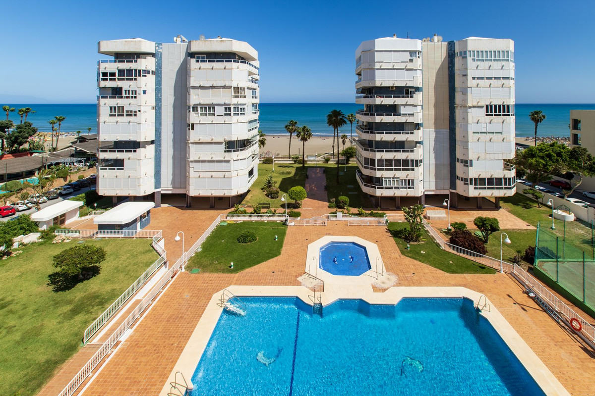 Appartement te koop in La Carihuela | 2 slaapkamers H5016976