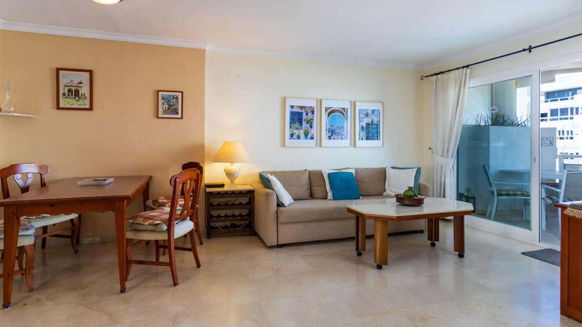 Appartement te koop in La Carihuela | 2 slaapkamers H5016976