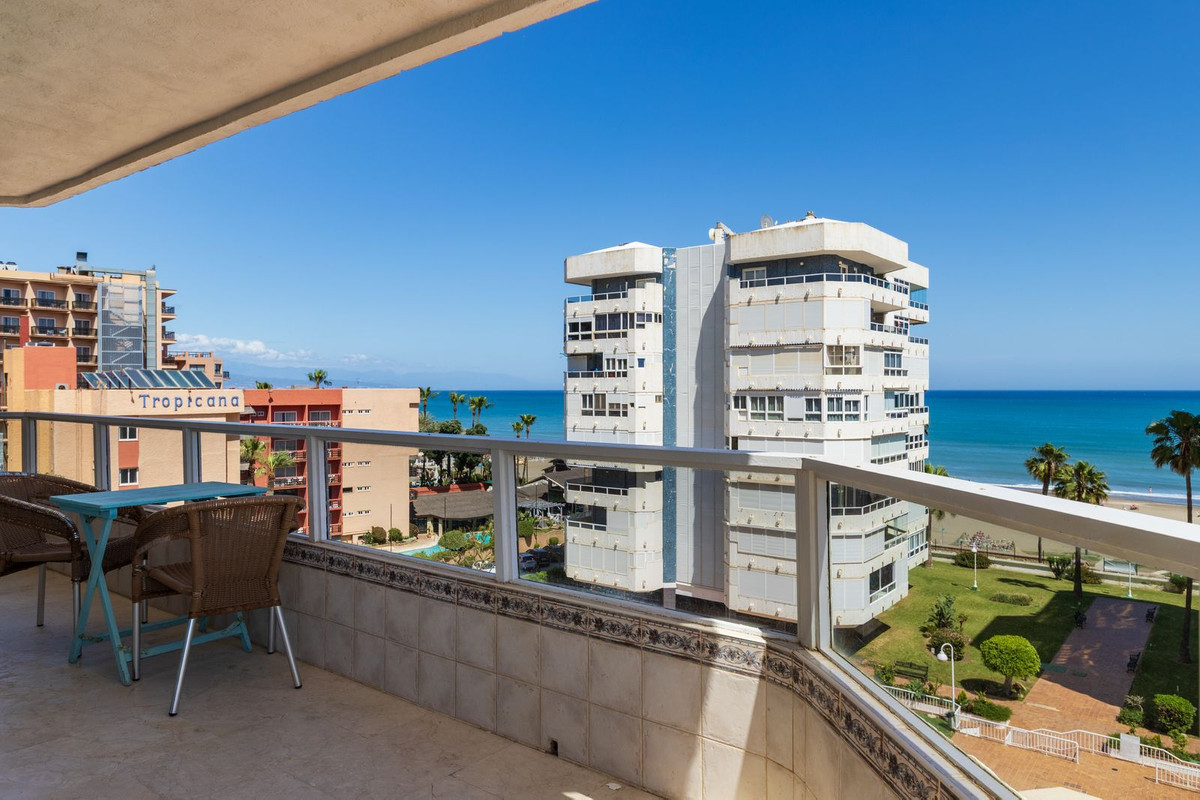 Appartement te koop in La Carihuela | 2 slaapkamers H5016976