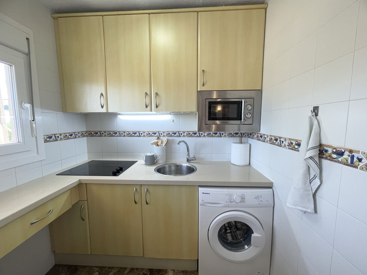 Appartement te koop in La Carihuela | 2 slaapkamers H5105014