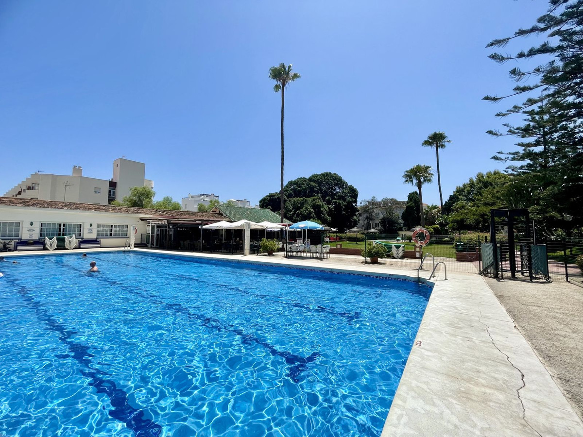 Appartement te koop in La Carihuela | 2 slaapkamers H5105014