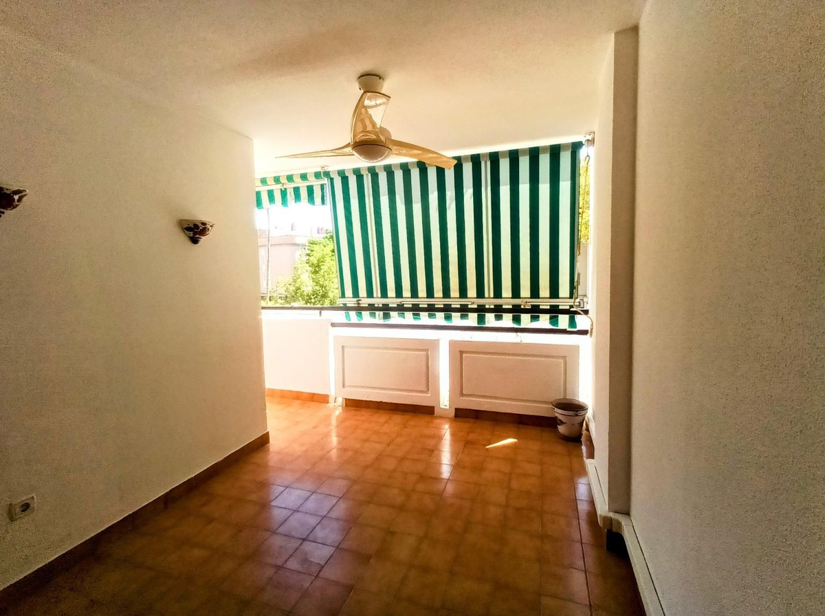 Appartement te koop in La Carihuela | 4 slaapkamers H5135326