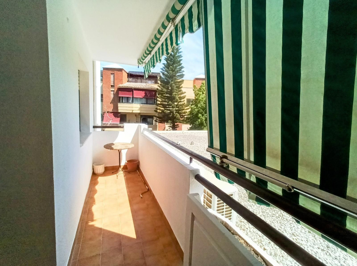 Appartement te koop in La Carihuela | 4 slaapkamers H5135326