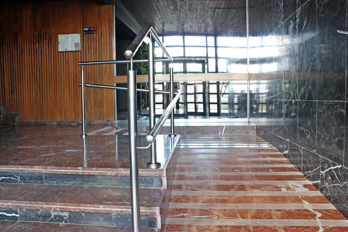 Appartement te koop in La Carihuela | 2 slaapkamers H5229151