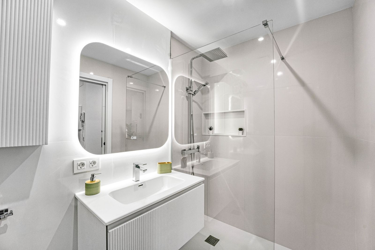 Appartement te koop in La Carihuela | 1 slaapkamers H5297674