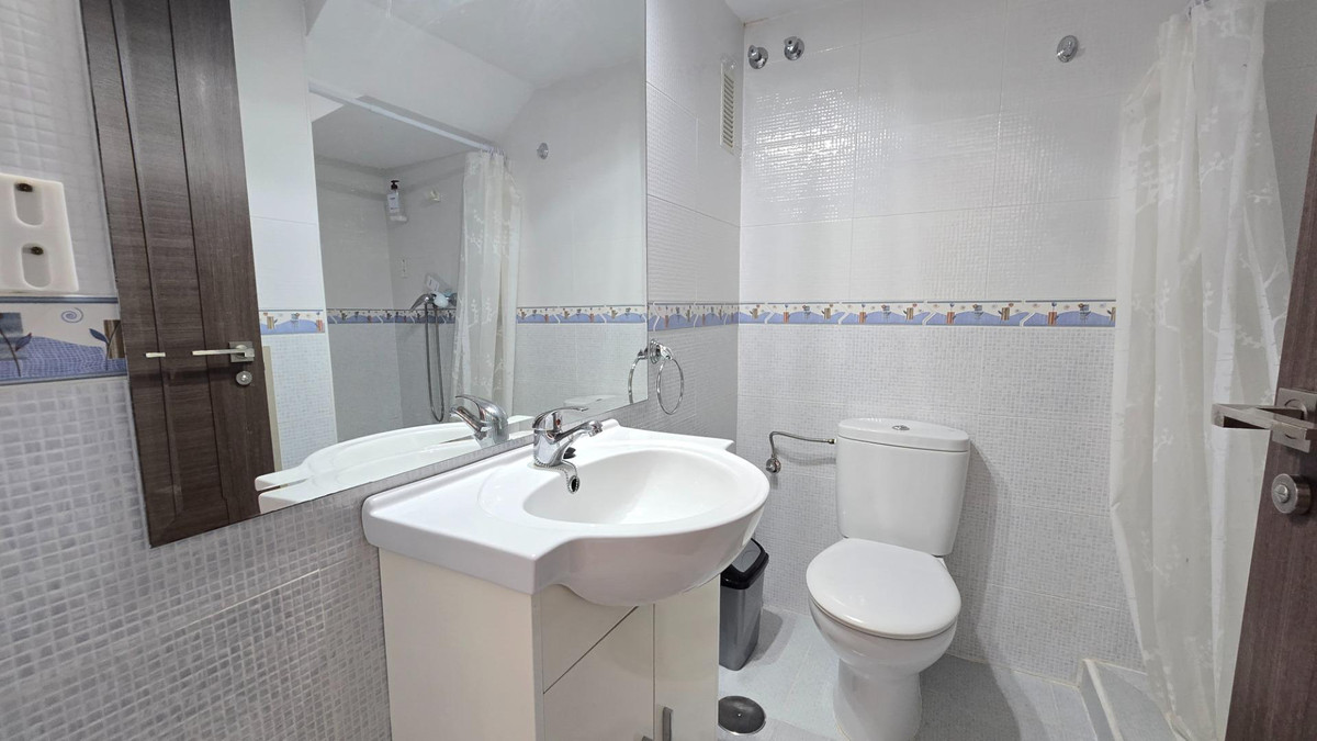 Penthouse te koop in La Carihuela | 3 slaapkamers H5309539