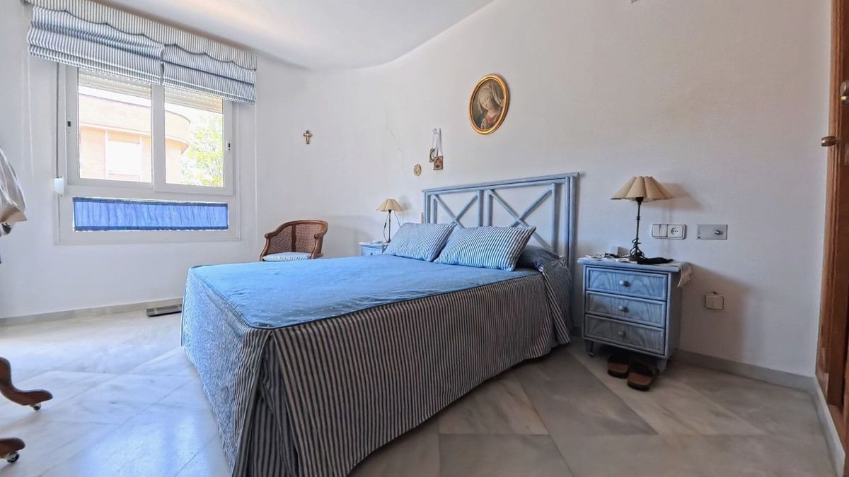 Appartement te koop in La Carihuela | 3 slaapkamers H5350096