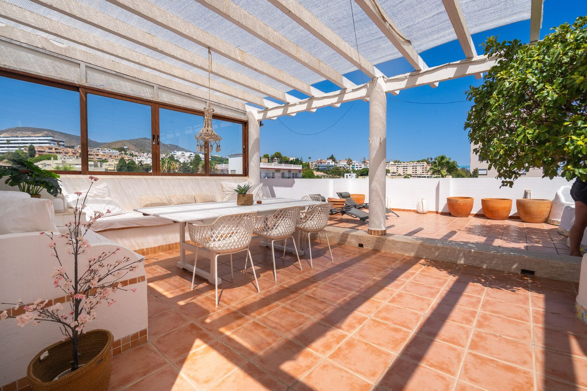 Appartement te koop in La Carihuela | 4 slaapkamers H5473531