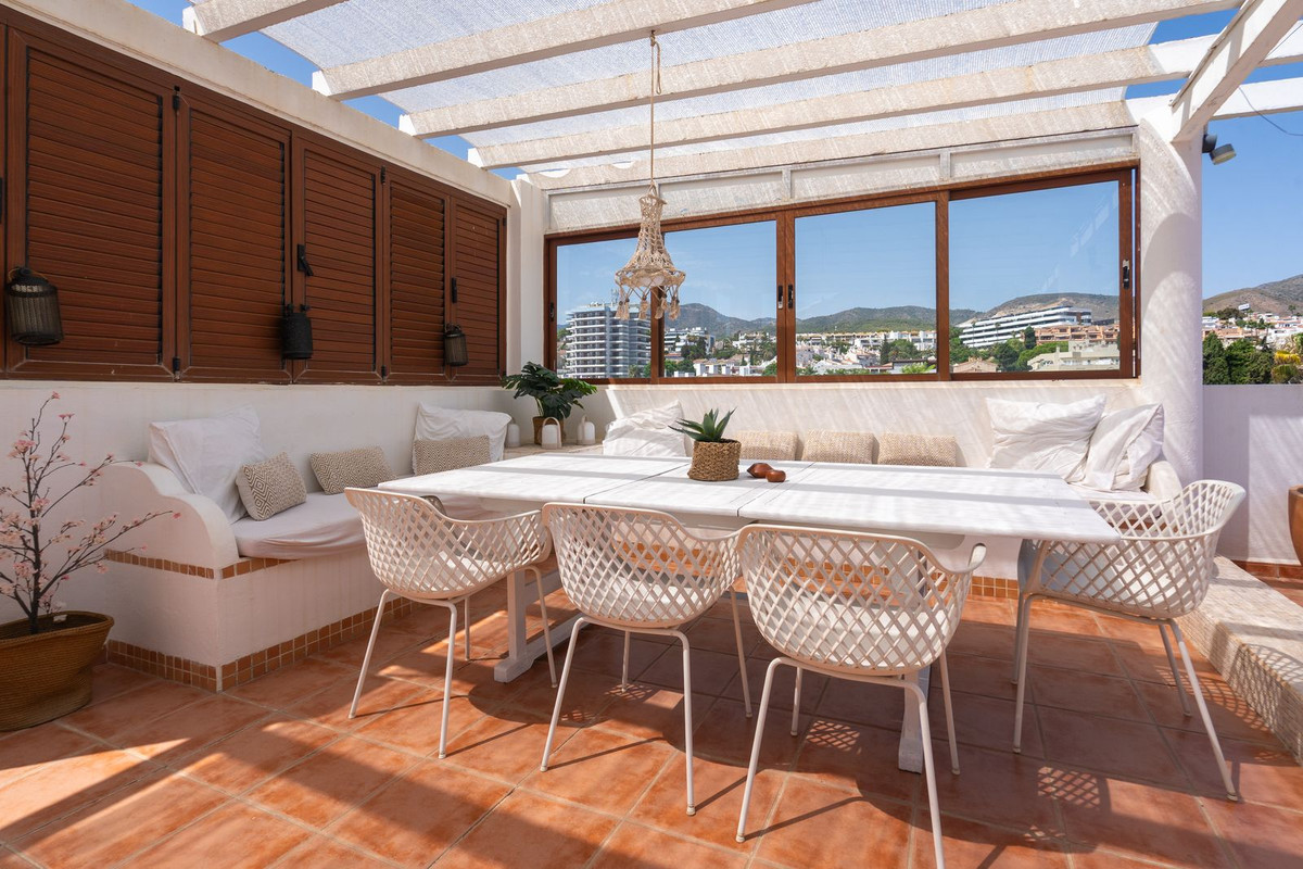 Appartement te koop in La Carihuela | 4 slaapkamers H5473531