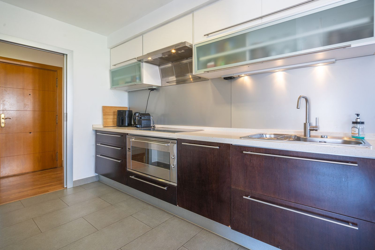 Appartement te koop in La Carihuela | 4 slaapkamers H5473531