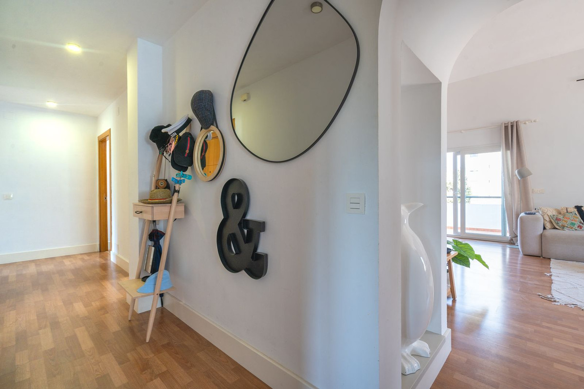 Appartement te koop in La Carihuela | 4 slaapkamers H5473531