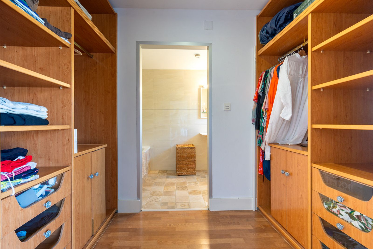 Appartement te koop in La Carihuela | 4 slaapkamers H5473531