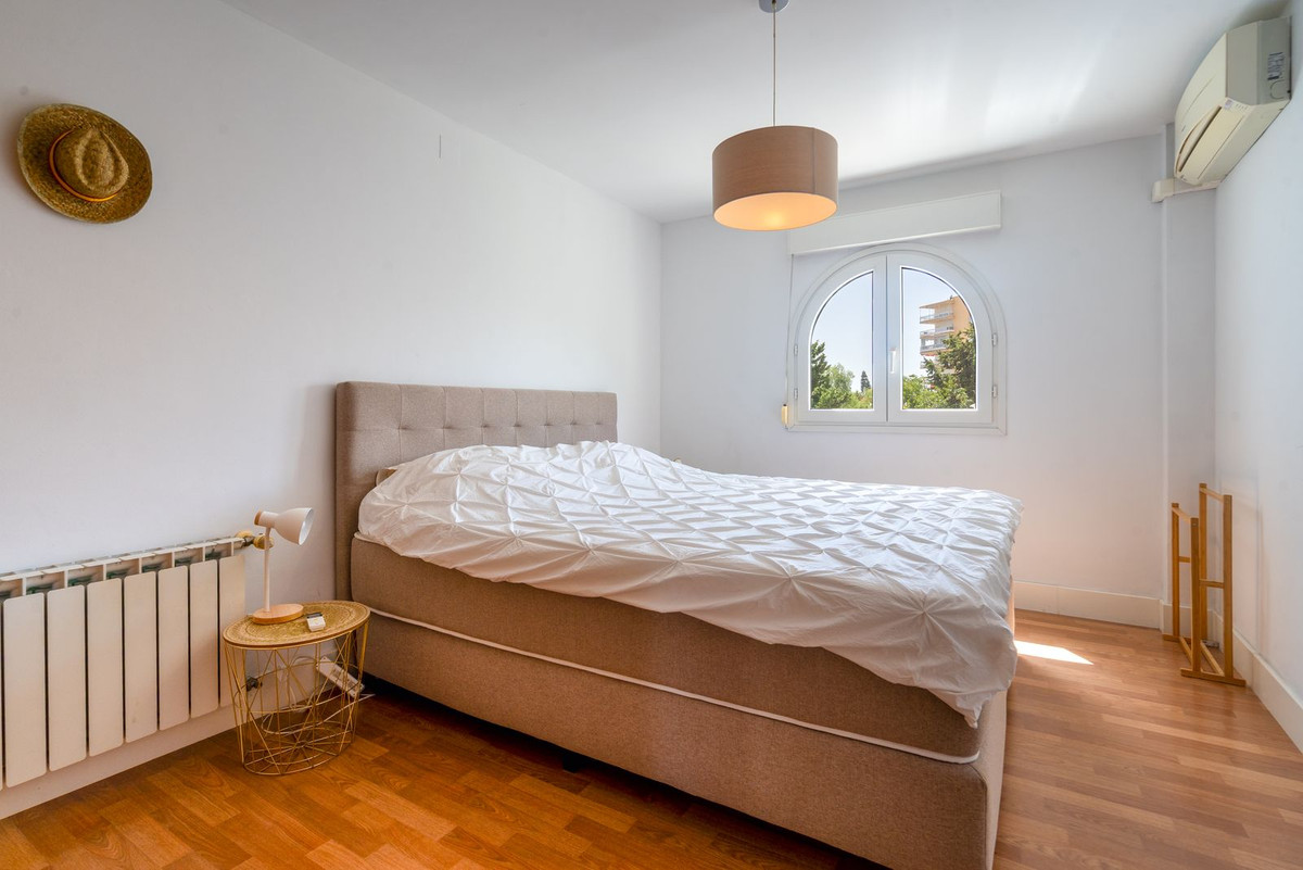 Appartement te koop in La Carihuela | 4 slaapkamers H5473531