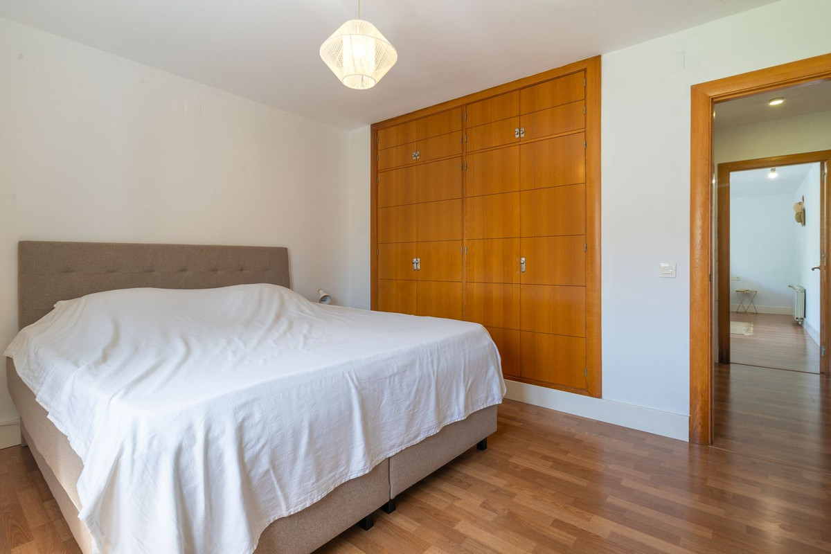 Appartement te koop in La Carihuela | 4 slaapkamers H5473531