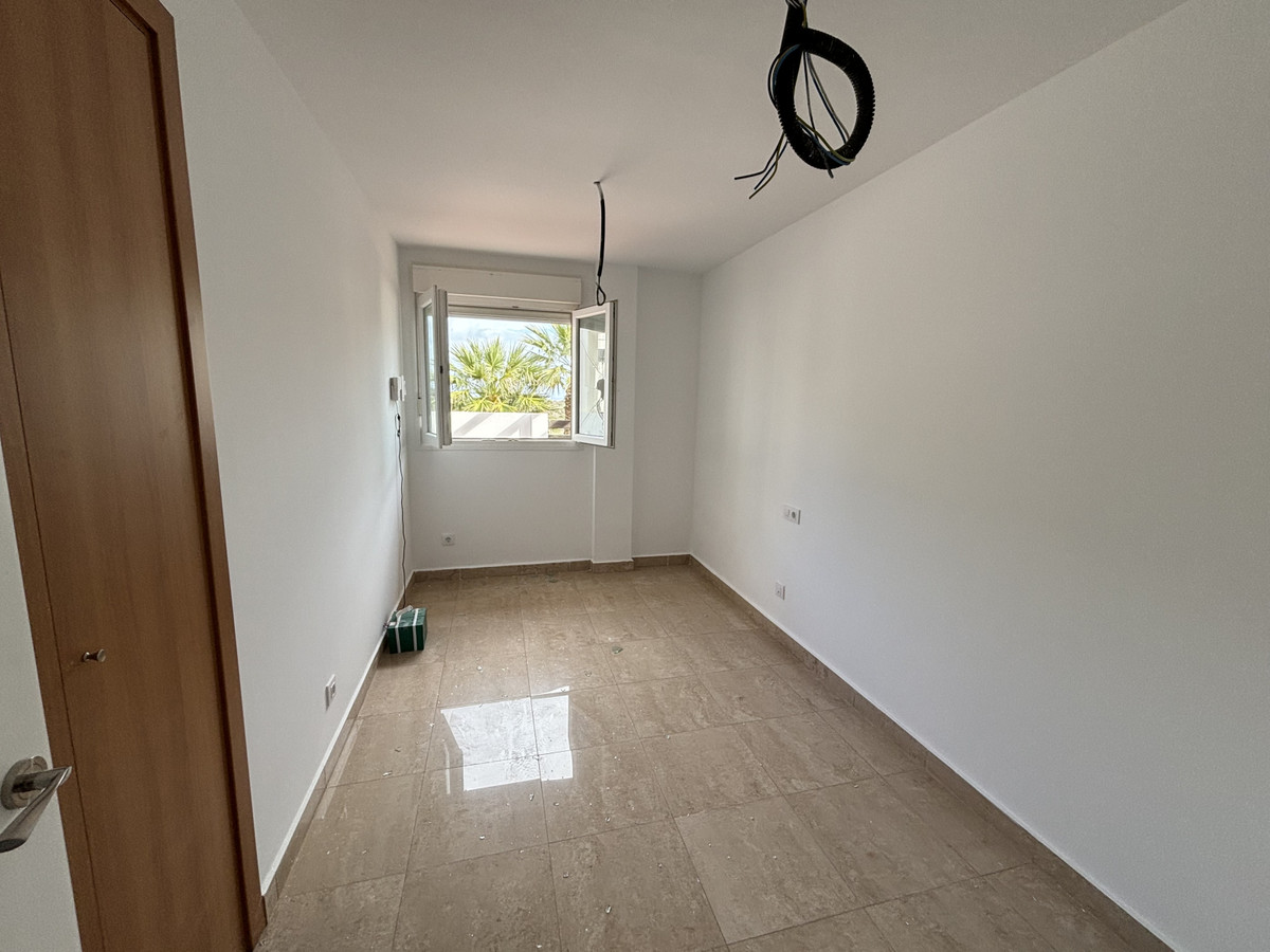 Apartment for sale in La Duquesa | 2 bedrooms H4693651