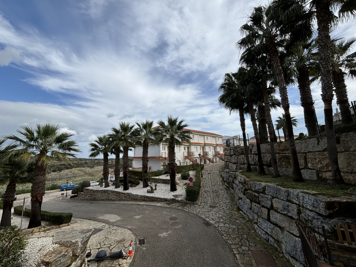 Apartment for sale in La Duquesa | 2 bedrooms H4693651