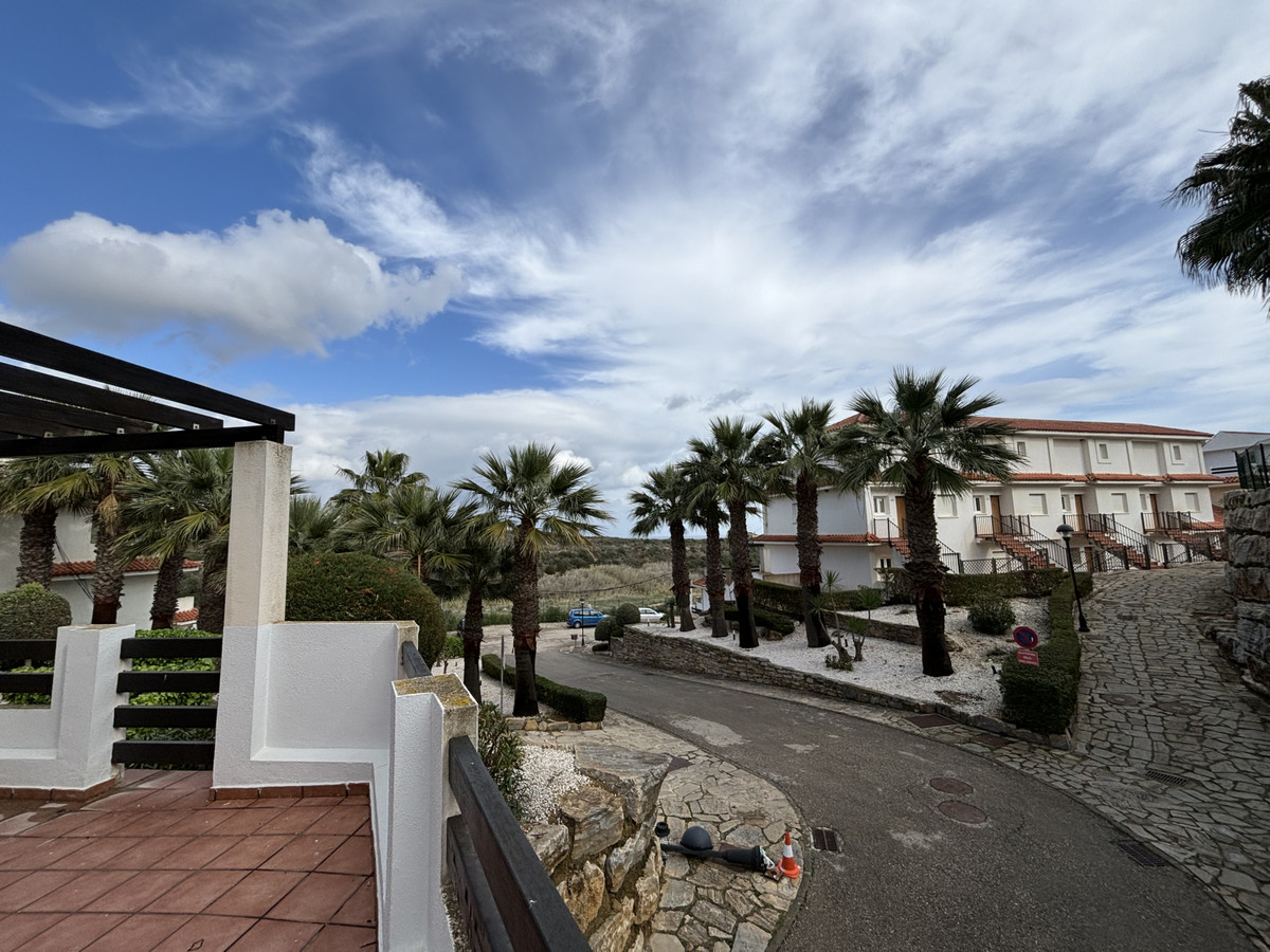 Apartment for sale in La Duquesa | 2 bedrooms H4693651