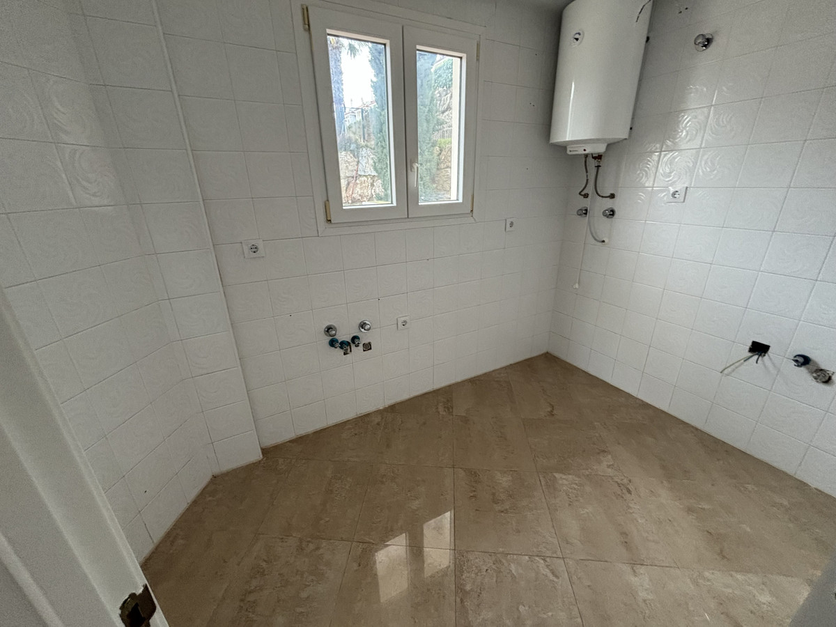 Apartment for sale in La Duquesa | 2 bedrooms H4693651