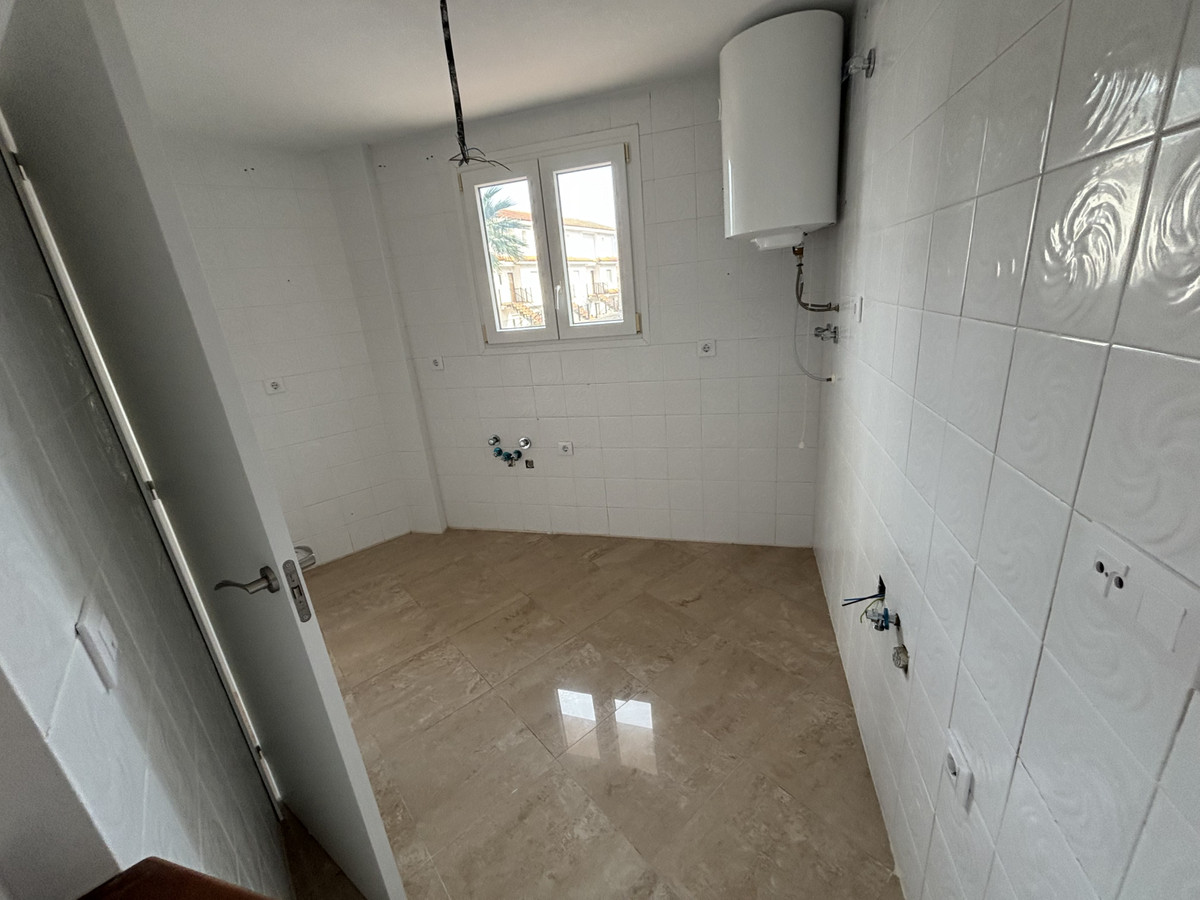 Apartment for sale in La Duquesa | 2 bedrooms H4693651