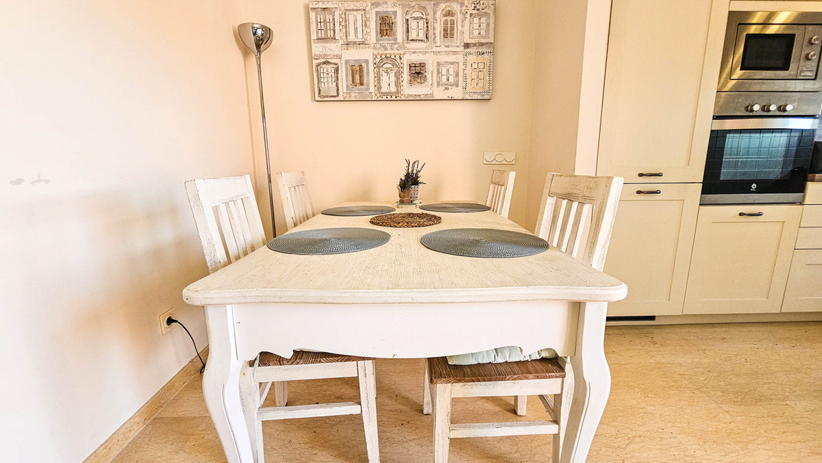 Penthouse in La Duquesa-18