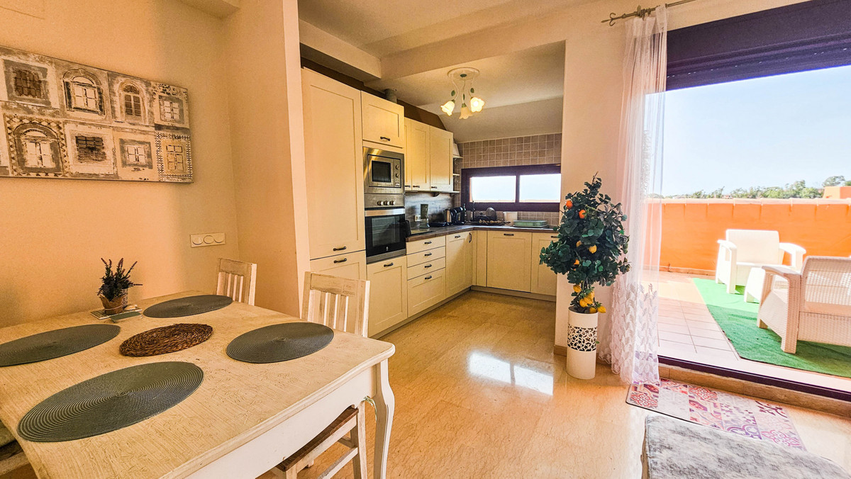 Penthouse in La Duquesa-22
