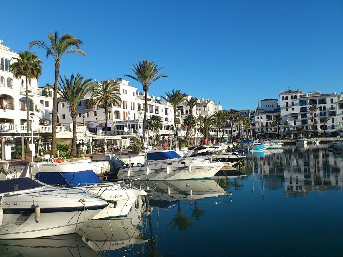 Penthouse in La Duquesa-28