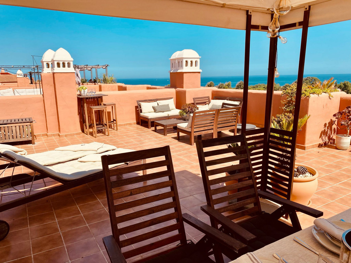Penthouse in La Duquesa-33