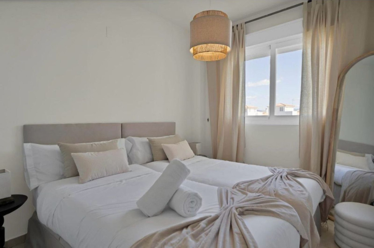 Tussenverdieping Appartement in La Duquesa-32