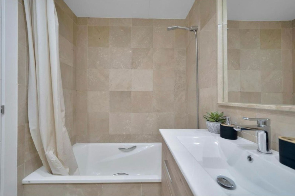 Tussenverdieping Appartement in La Duquesa-33