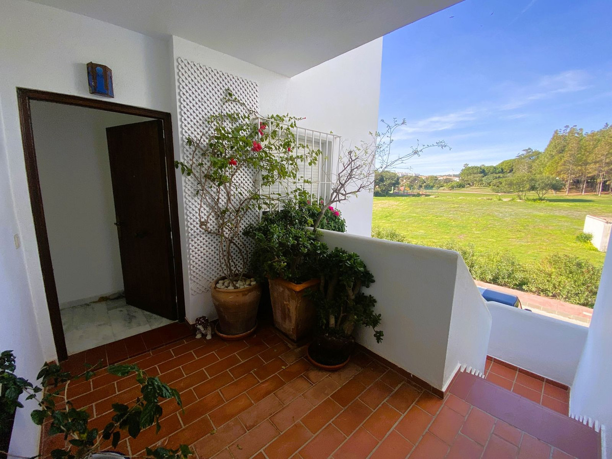 Bovenverdieping Appartement in La Duquesa-17