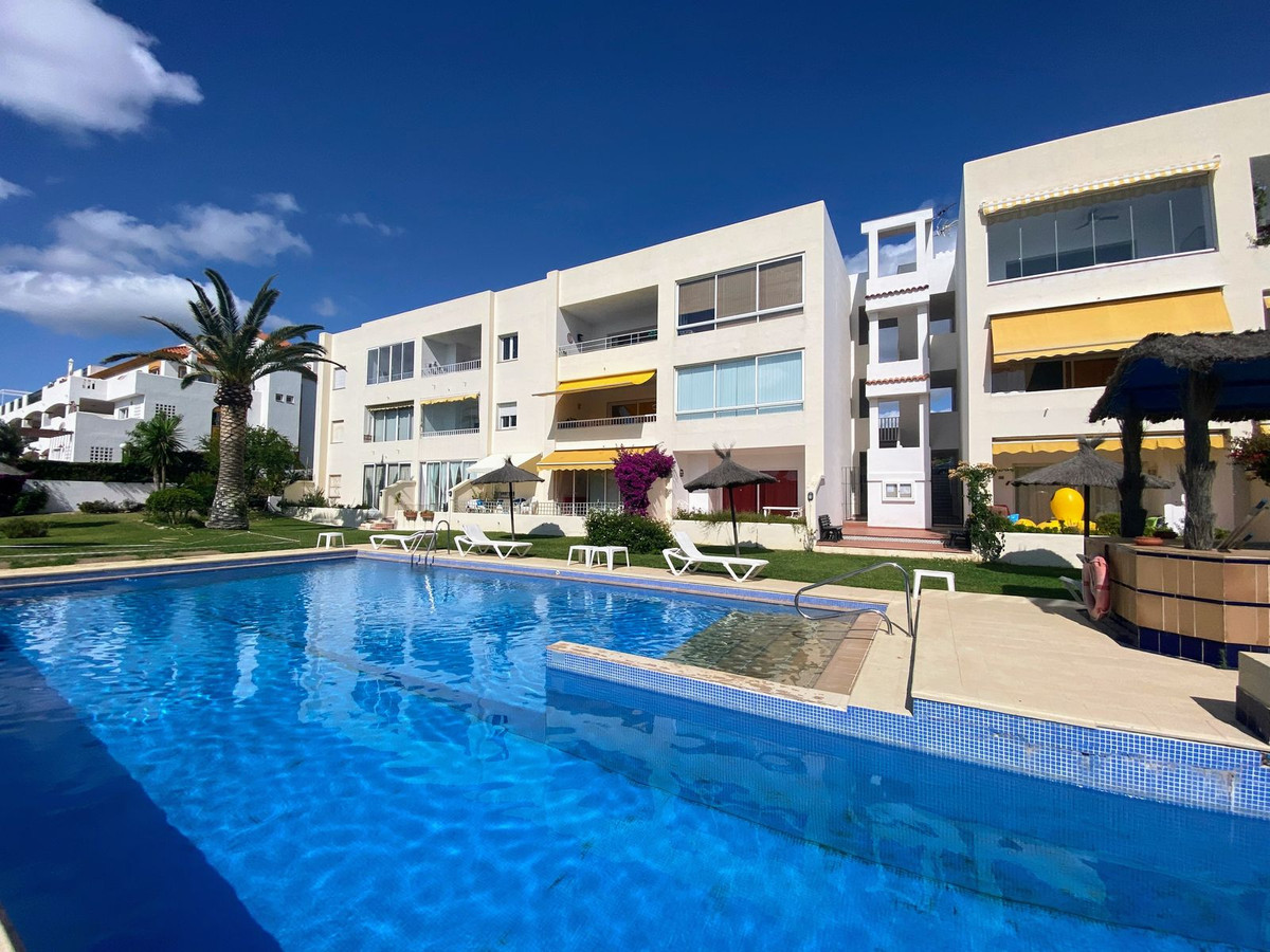 Bovenverdieping Appartement in La Duquesa-2
