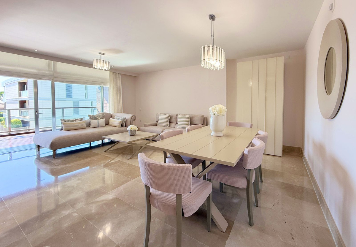 Appartement te koop in La Duquesa | 3 slaapkamers H5051179