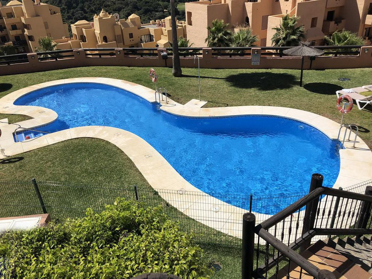 Apartment for sale in La Duquesa | 2 bedrooms H5066878