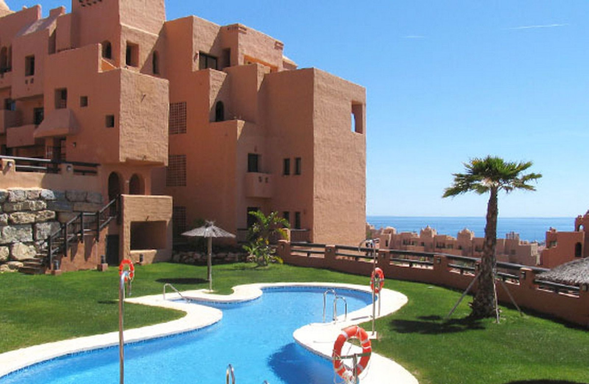 Apartment for sale in La Duquesa | 2 bedrooms H5066878