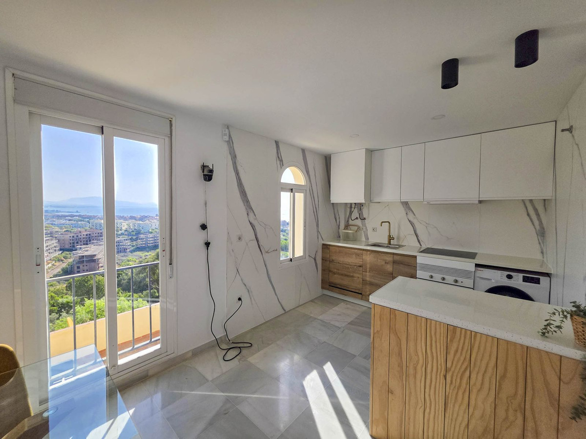 Appartement te koop in La Duquesa | 3 slaapkamers H5076661