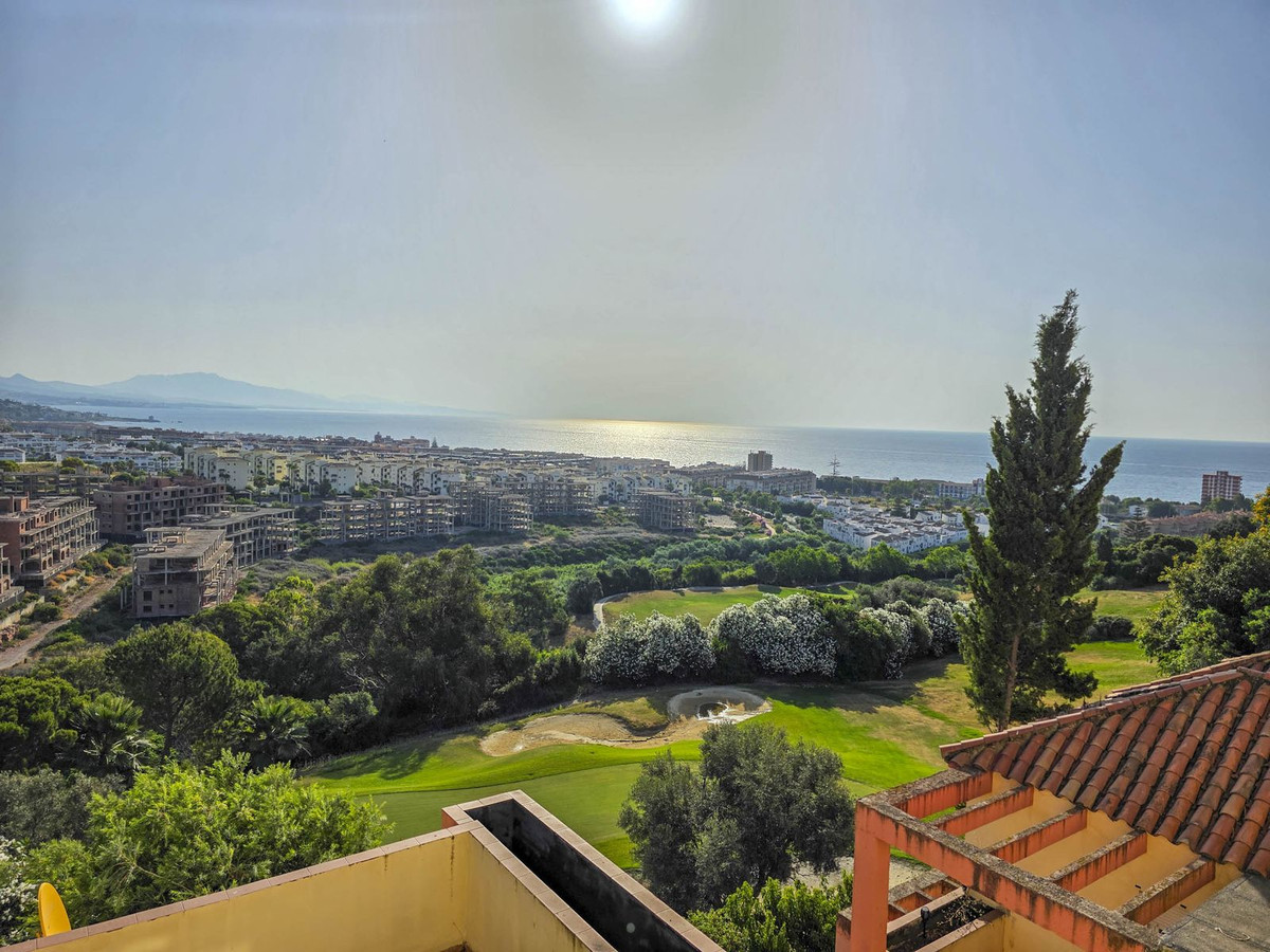 Appartement te koop in La Duquesa | 3 slaapkamers H5076661