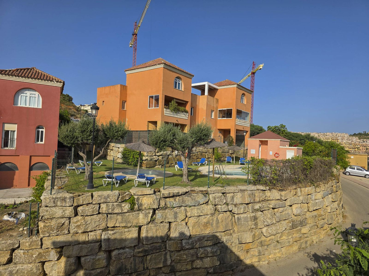 Appartement te koop in La Duquesa | 3 slaapkamers H5076661