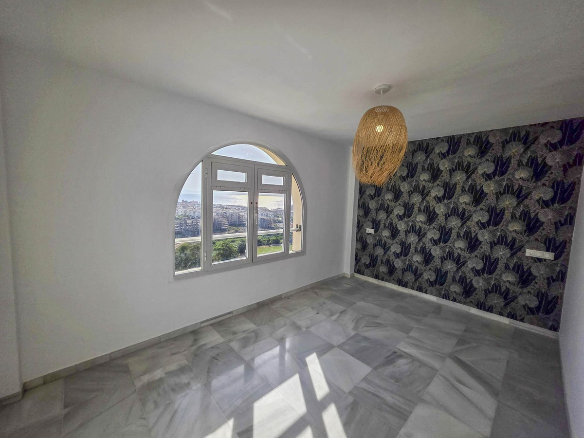 Appartement te koop in La Duquesa | 3 slaapkamers H5076661
