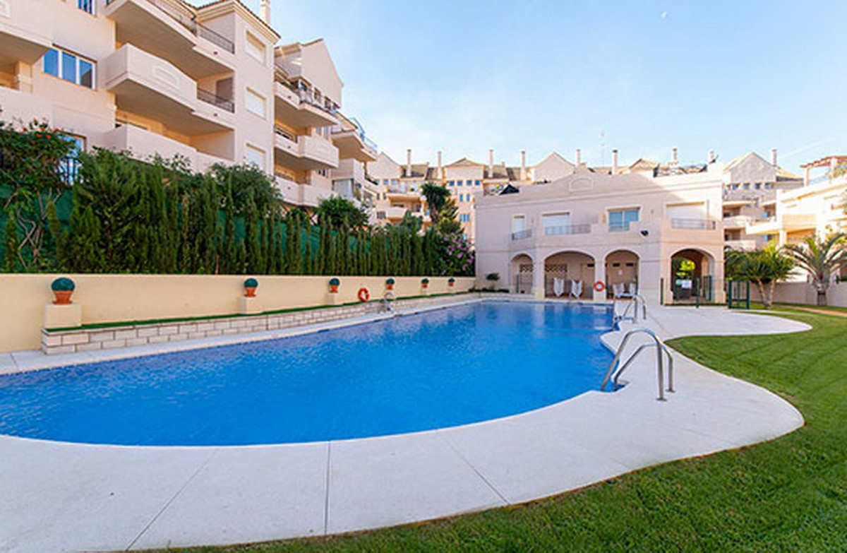 Duplex te koop in La Duquesa | 2 slaapkamers H5083837