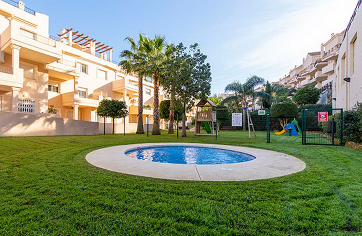 Duplex te koop in La Duquesa | 2 slaapkamers H5083837