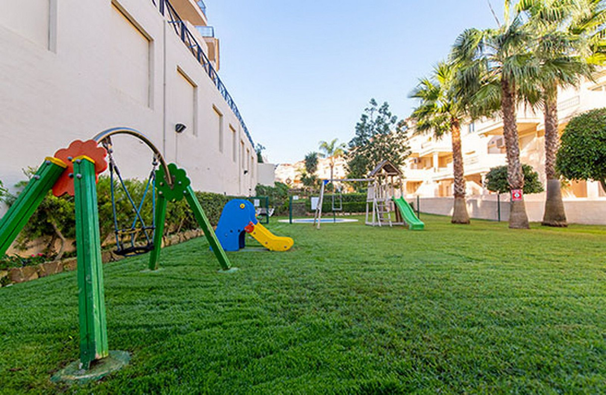 Duplex te koop in La Duquesa | 2 slaapkamers H5083837