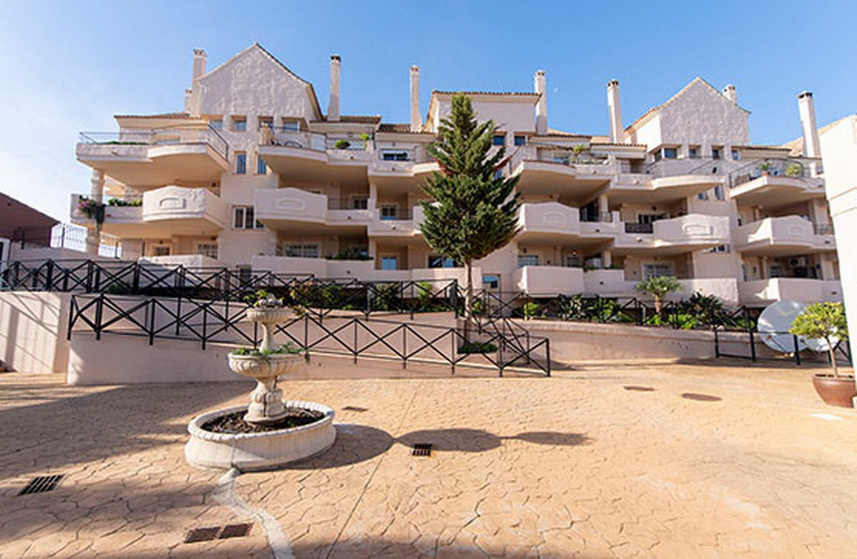 Duplex te koop in La Duquesa | 2 slaapkamers H5083837