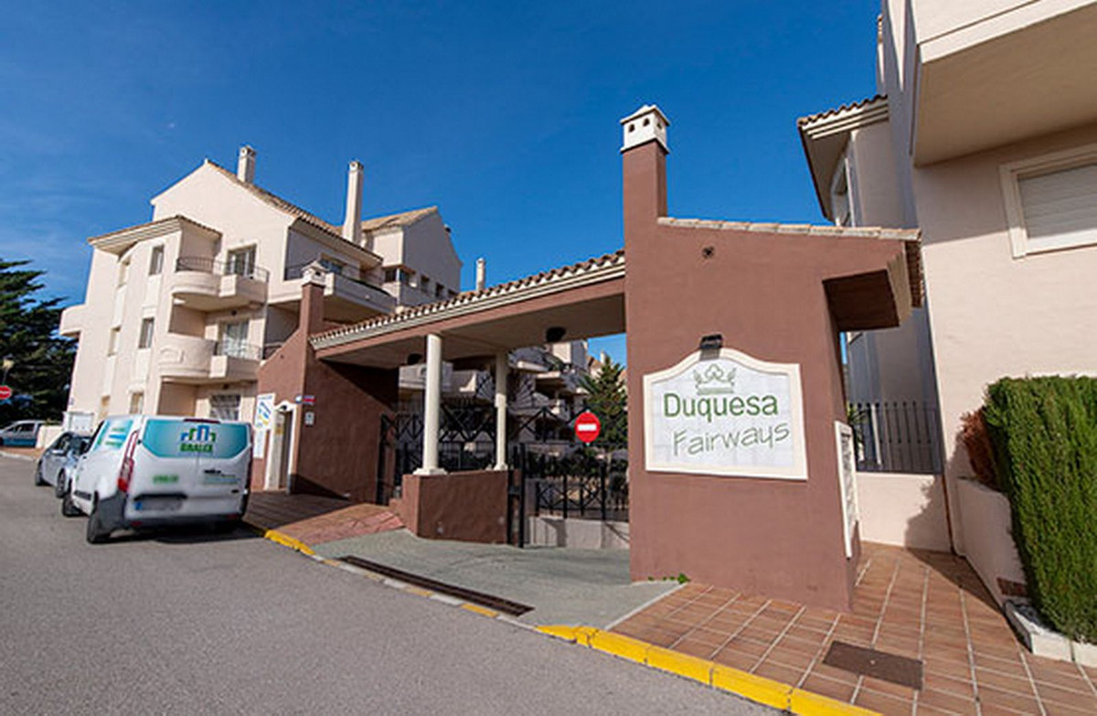 Duplex te koop in La Duquesa | 2 slaapkamers H5083837