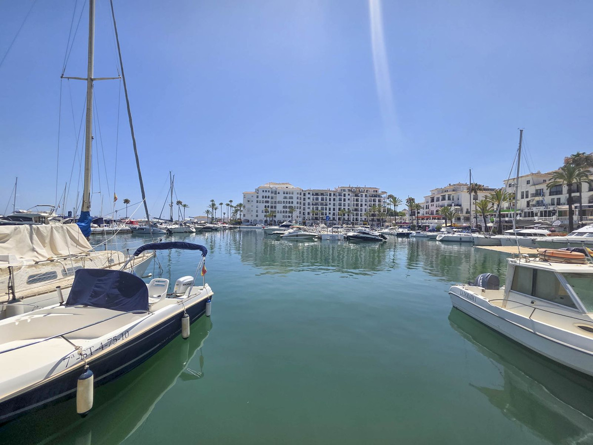 Appartement te koop in La Duquesa | 0 slaapkamers H5106043