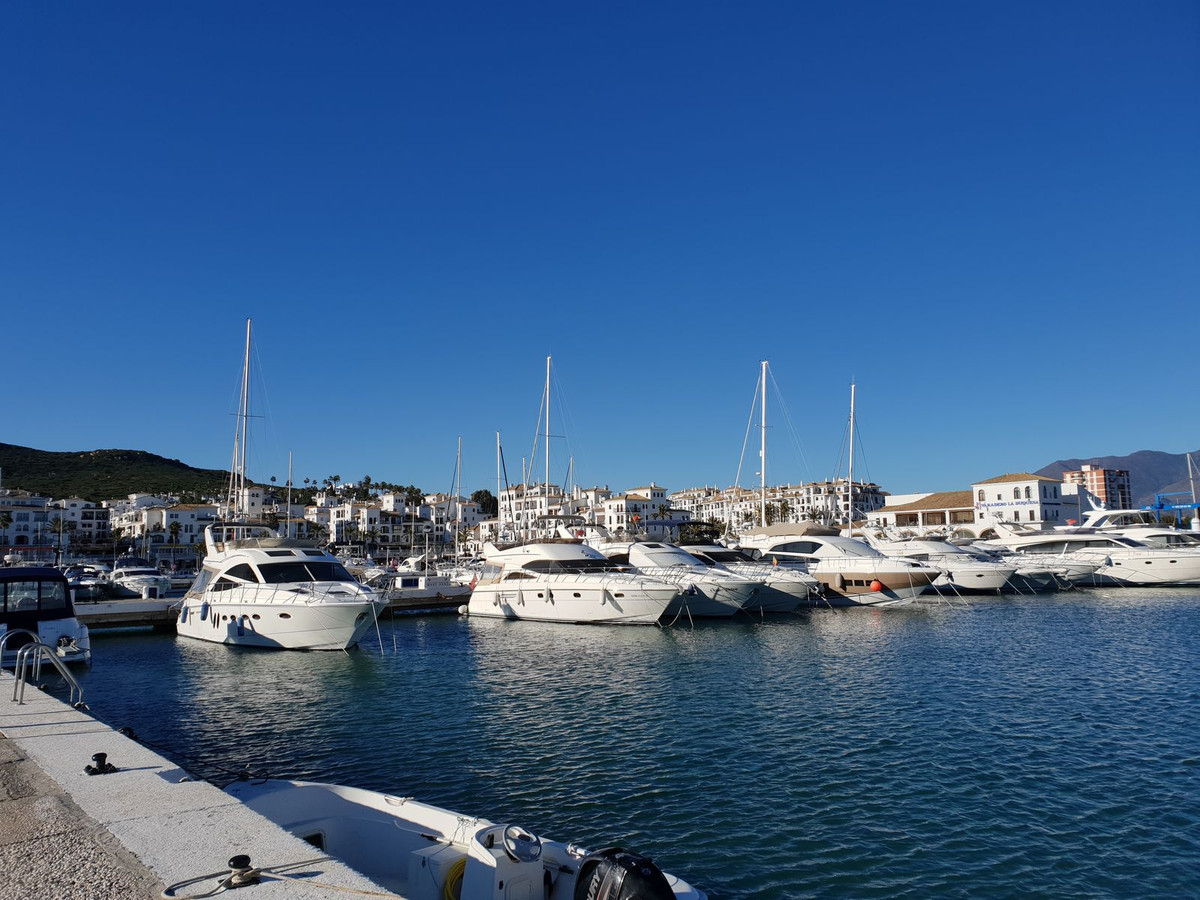 Appartement te koop in La Duquesa | 0 slaapkamers H5106043