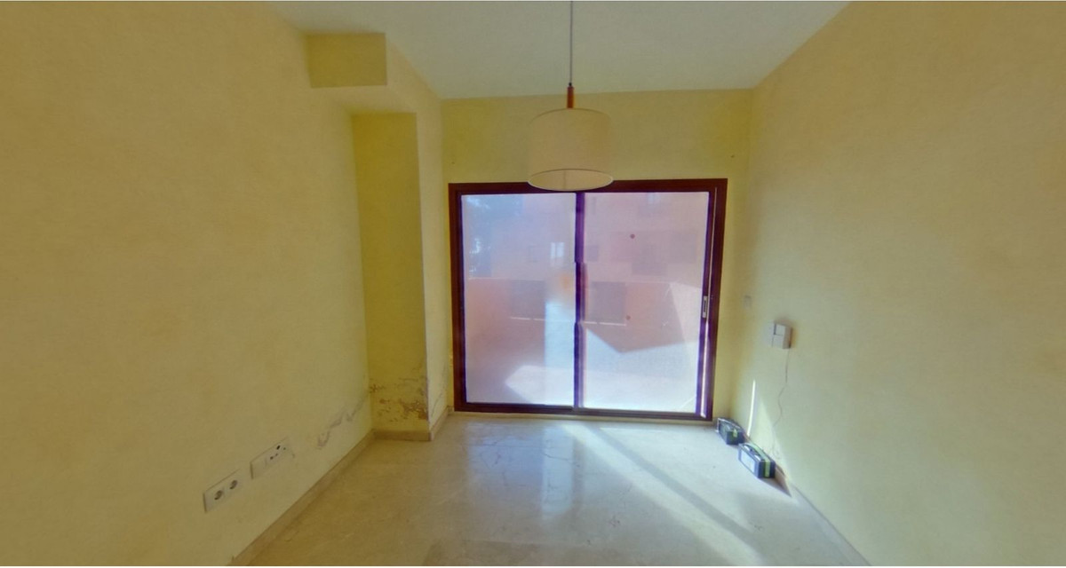 Apartment for sale in La Duquesa | 1 bedrooms H5112223
