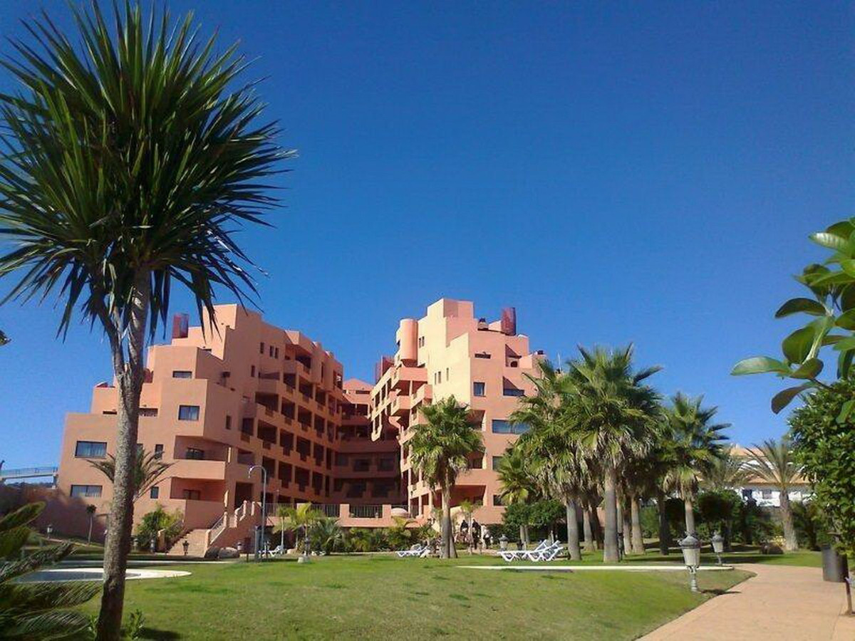 Apartment for sale in La Duquesa | 1 bedrooms H5112223