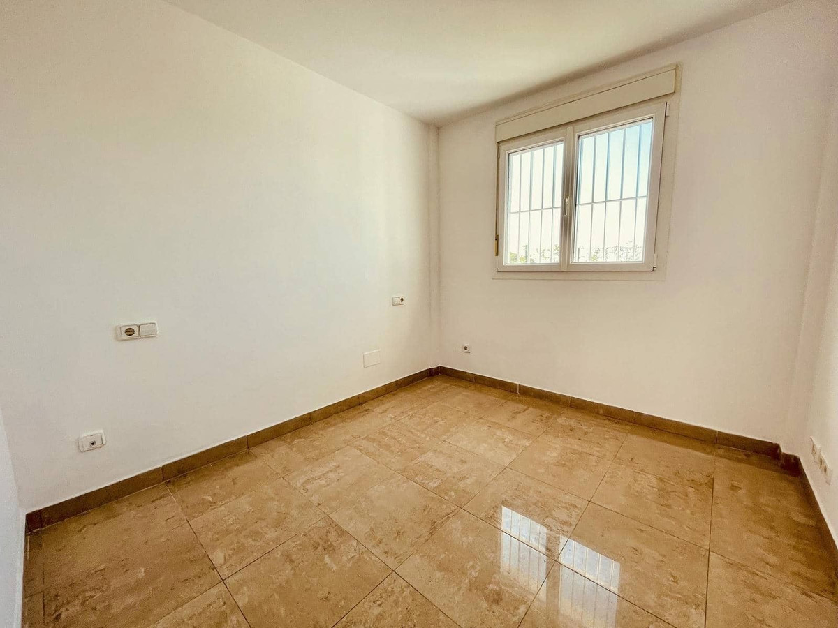 Apartment for sale in La Duquesa | 2 bedrooms H5115502